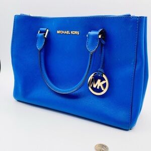 GIVEAWAY Michael Kors Vibrant Blue Satchel - Callouts in photos